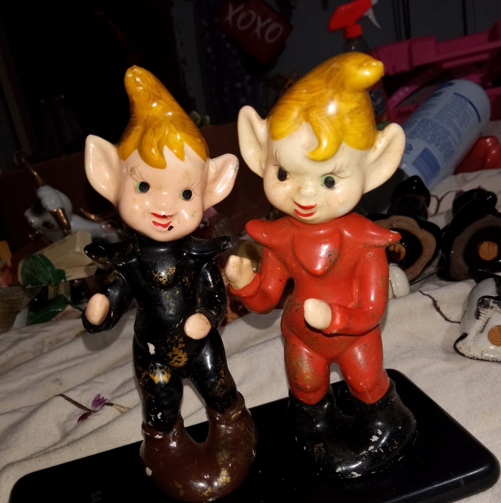 Salt and pepper shakers